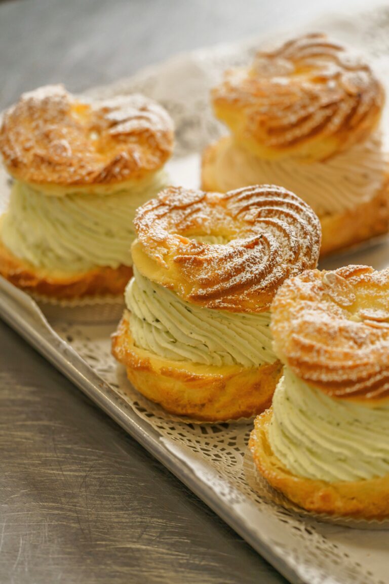 Pistachio Cream Puff